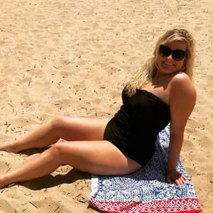 Meet your Posher, Abigail